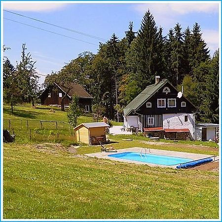 Na Slunecni Pohadkova Chaloupka Ve Sladke Dire Пршиховице Экстерьер фото